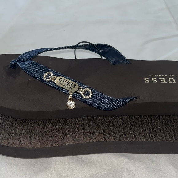 Flip Flops “GUESS” - Picture 1 of 4